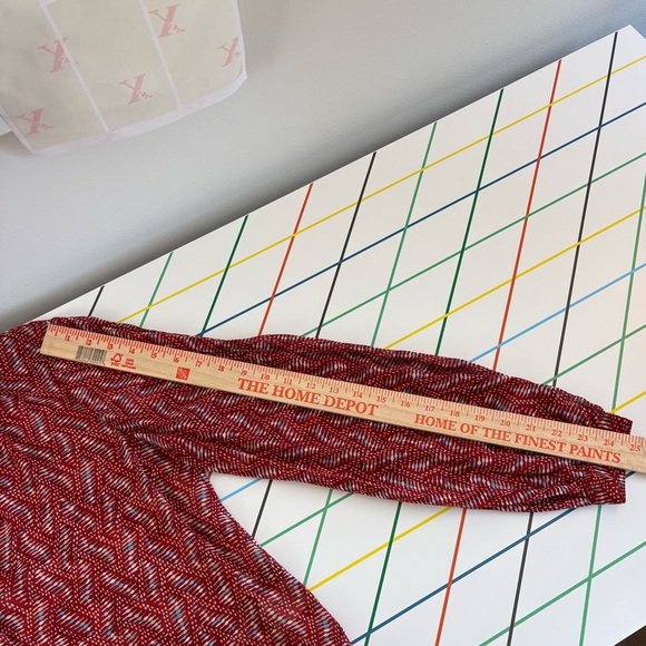 Veronica Beard Red Printed Button-Down Blouse size 6 100% silk boho EUC - Picture 12 of 14